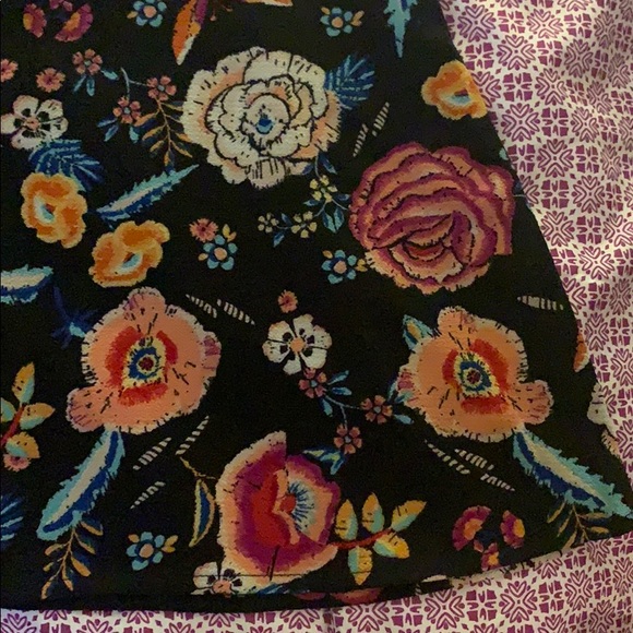 Floral shift dress - Picture 3 of 3